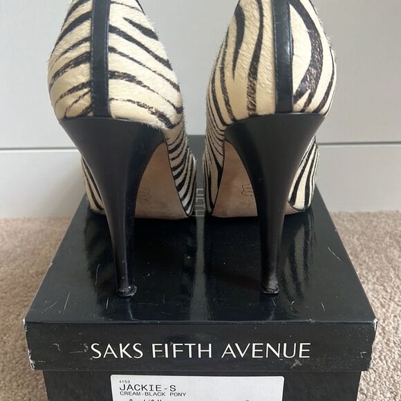 Pony hair zebra print heels - Picture 3 of 4